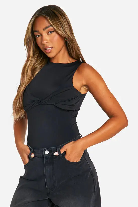 Boohoo - Twist Overlay Sleeveless Slinky Bodysuit
