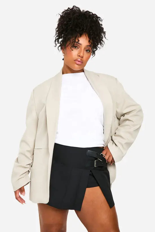 Boohoo - Plus Essential Oversized Ruched Sleeve Blazer