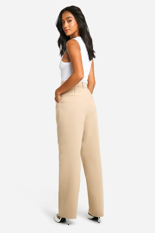 boohoo Petite Essential Straight Leg Tailored Trousers