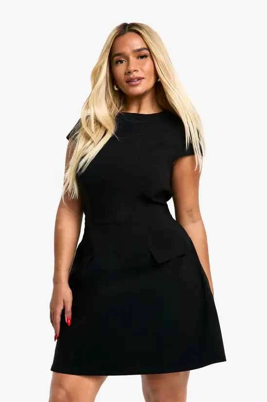Boohoo - Plus Cap Sleeve Bengaline Skater Dress