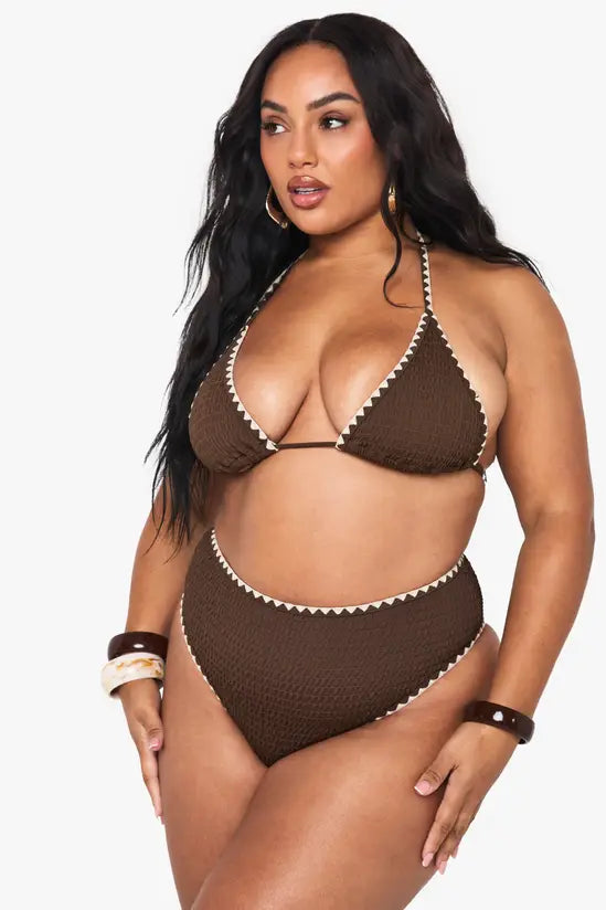 boohoo Plus Contrast Stitch Triangle Bikini Set