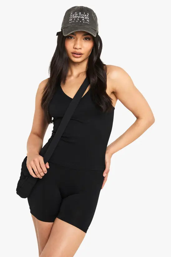 boohoo Seamless Rib Racer Back Vest Top