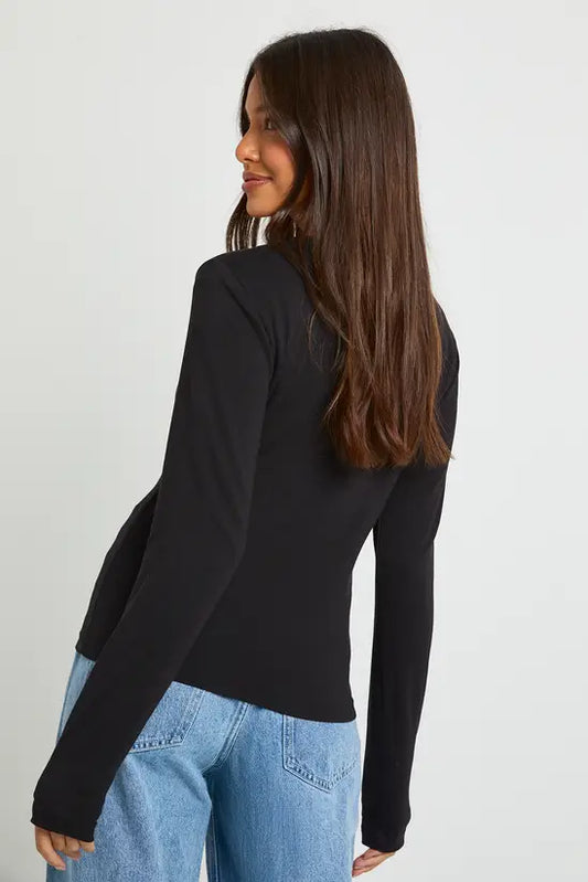 Boohoo Basic Long Sleeve Fitted Longline Top
