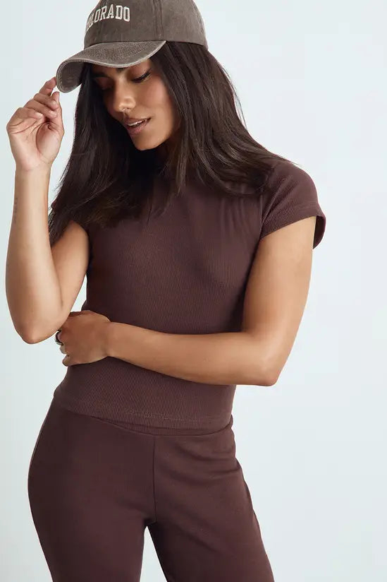 Boohoo - Basic Rib Short Sleeve Fitted Top