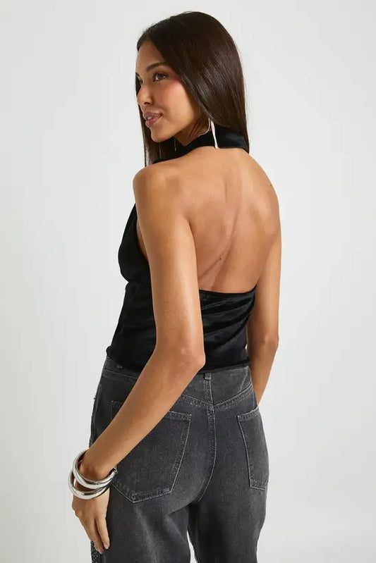 boohoo Velvet Knot Detail Halterneck Top