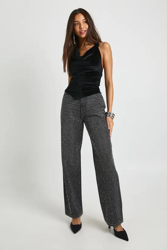 boohoo Velvet Knot Detail Halterneck Top
