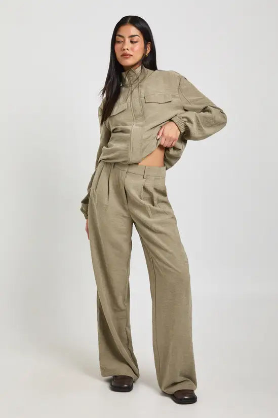 boohoo Peached Pleated Wide Leg Trousers