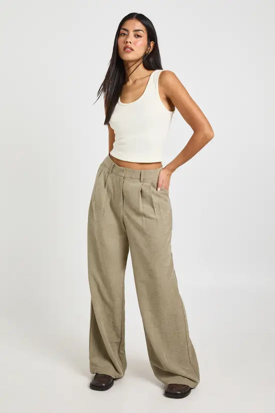 boohoo Peached Pleated Wide Leg Trousers