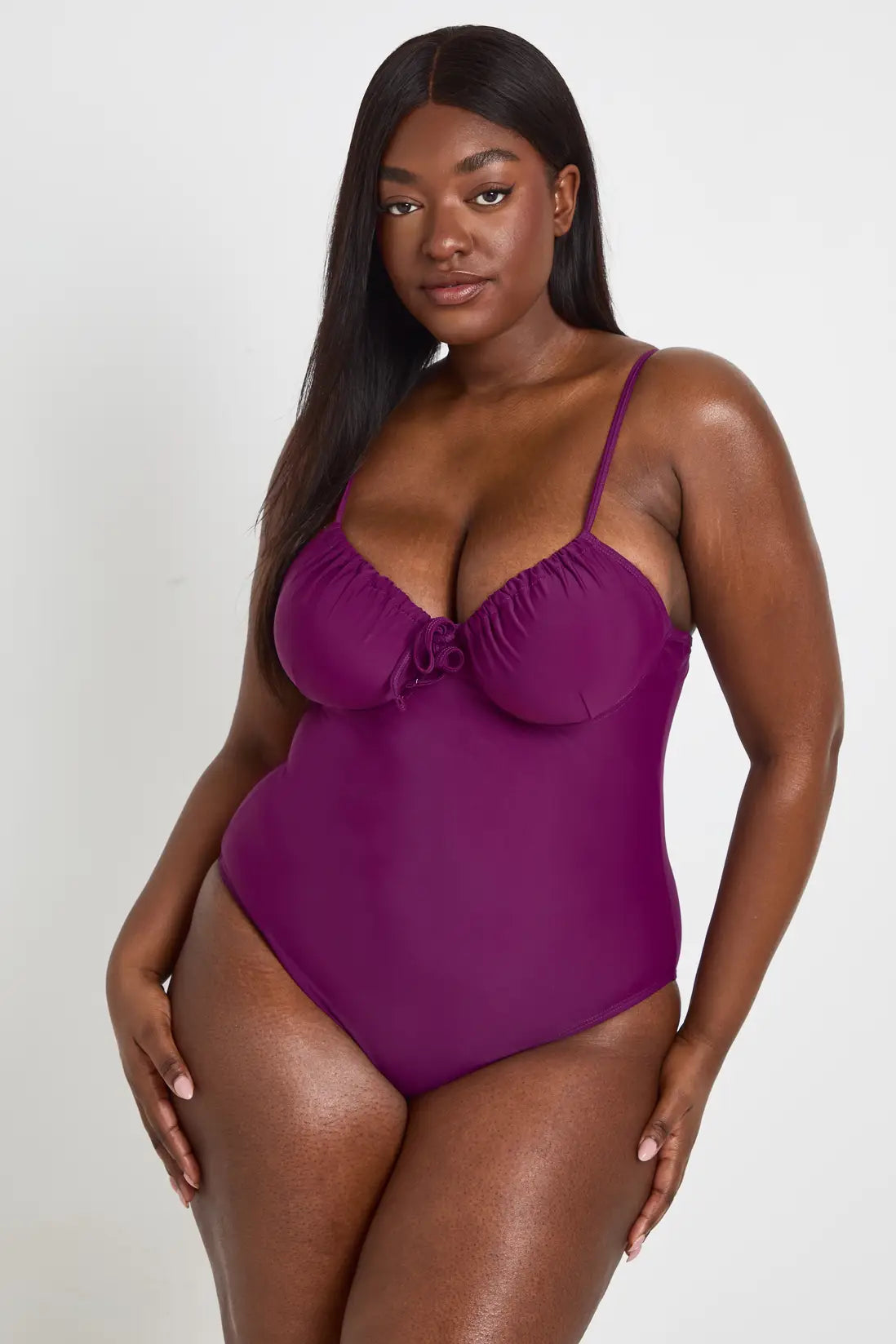 Boohoo - Plus Swimwear Essentials Underwired Swimsuit