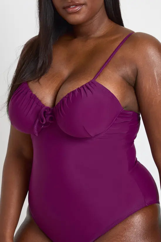 Boohoo - Plus Swimwear Essentials Underwired Swimsuit