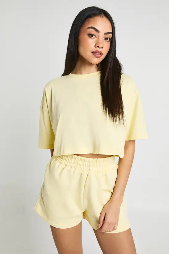 boohoo Basic Oversized Boxy Crop T-Shirt