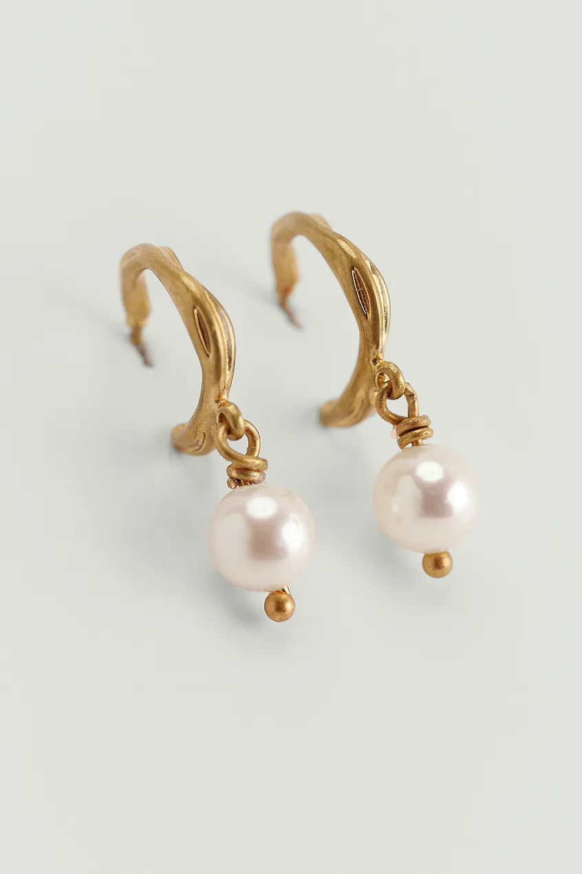 Frosted Hanging Pearl Hoops Gold