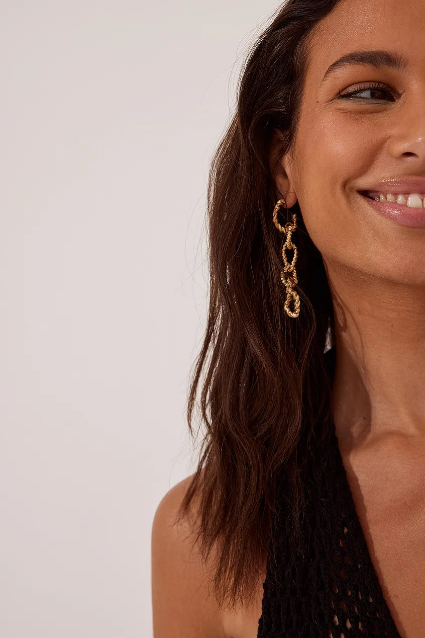 Hanging Twisted Chain Earrings Gold