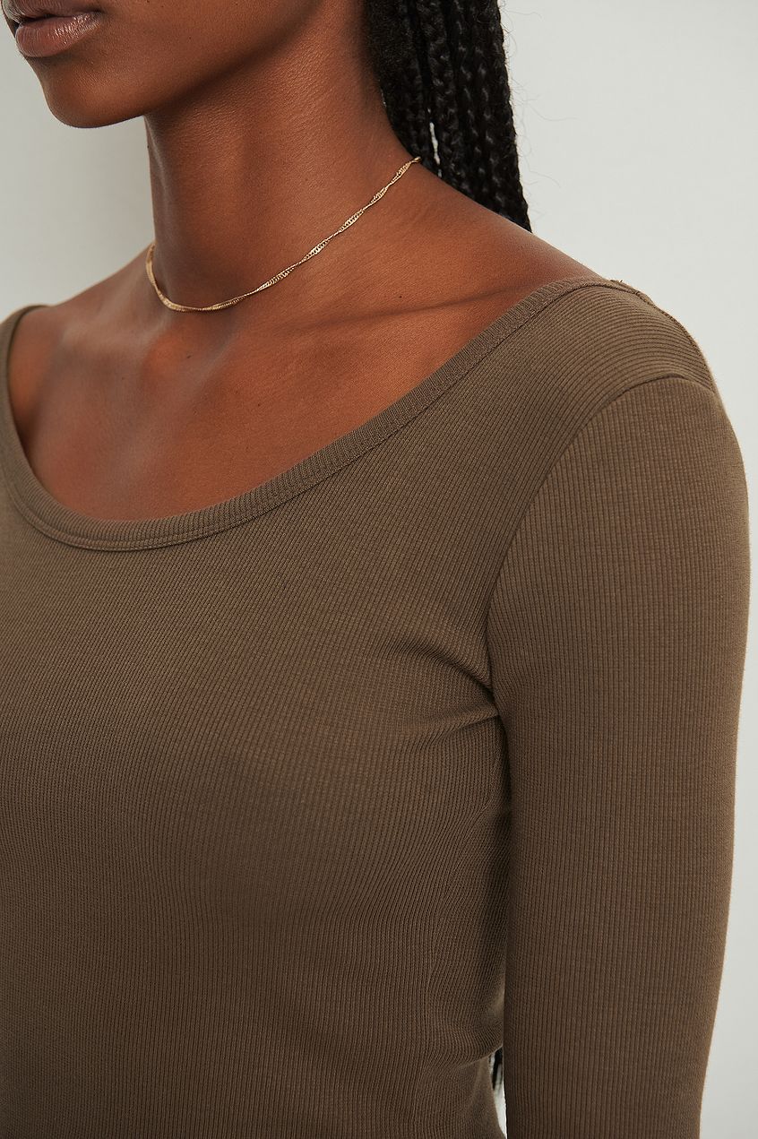 Ribbed Scoop Neck Top