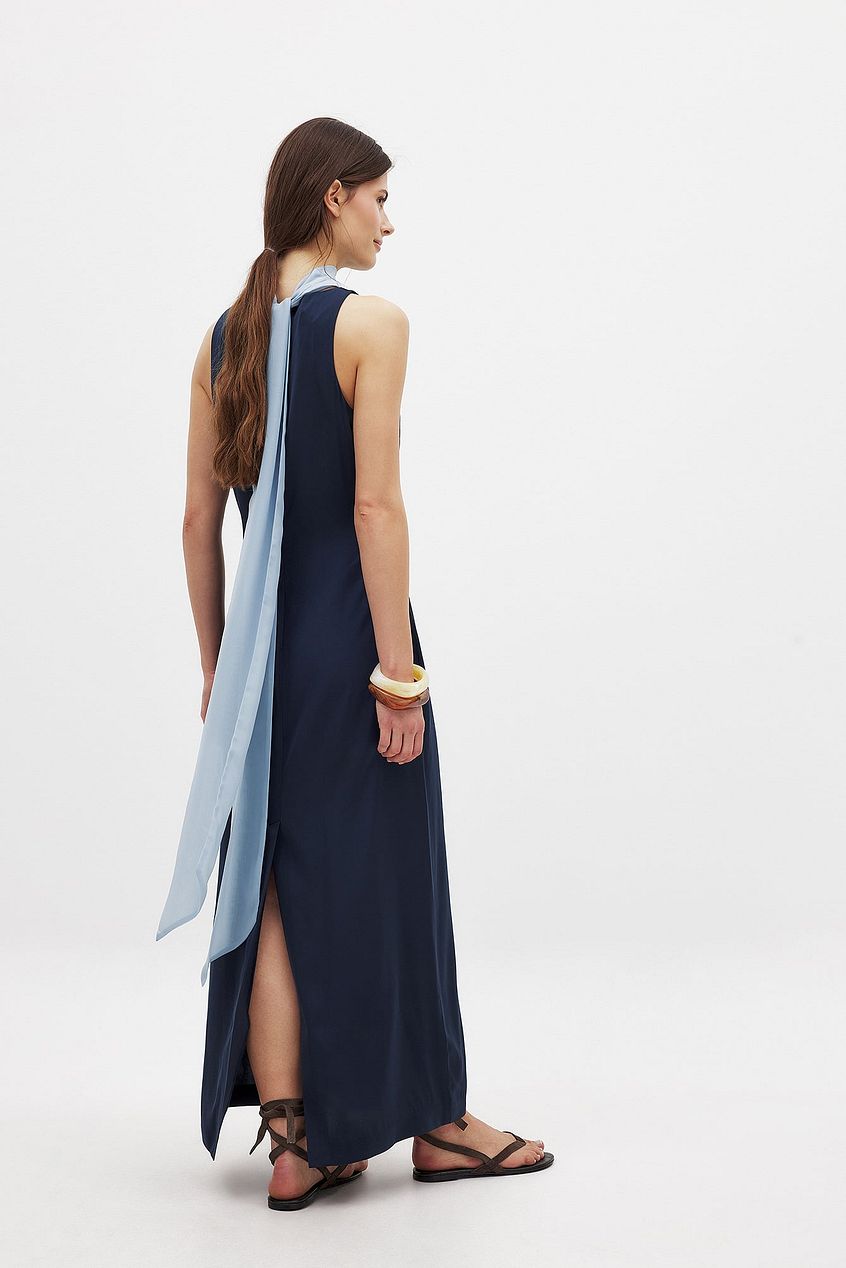 Na-kd Neck Detail Maxi Dress