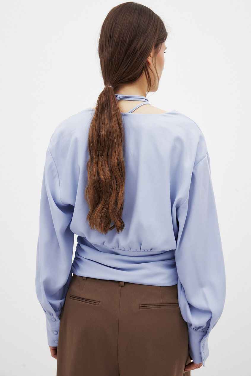 Na-kd Overlap Blouse