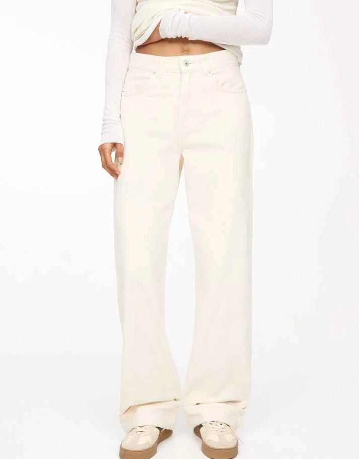 Pull&Bear turn up hem mid rise baggy jeans in ecru