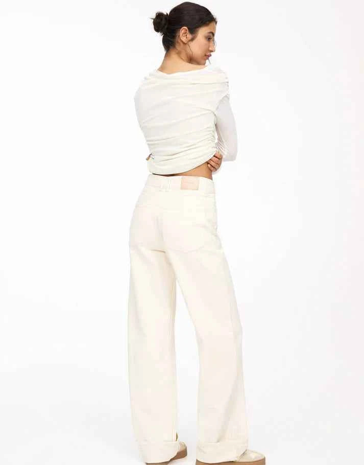 Pull&Bear turn up hem mid rise baggy jeans in ecru
