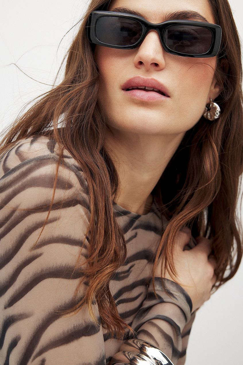 Na-kd Round Neck Fitted Mesh Top