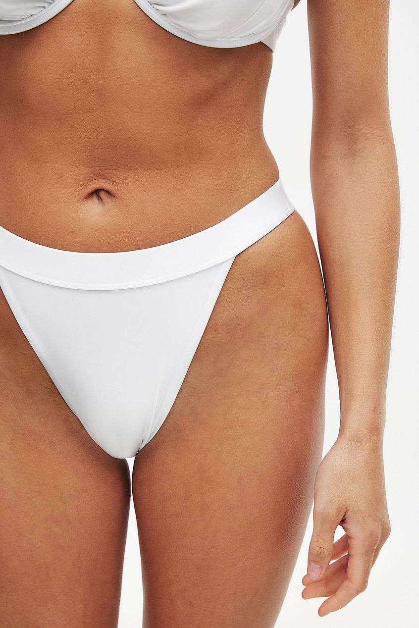 Na-kd Shiny High Leg Bikini Panty