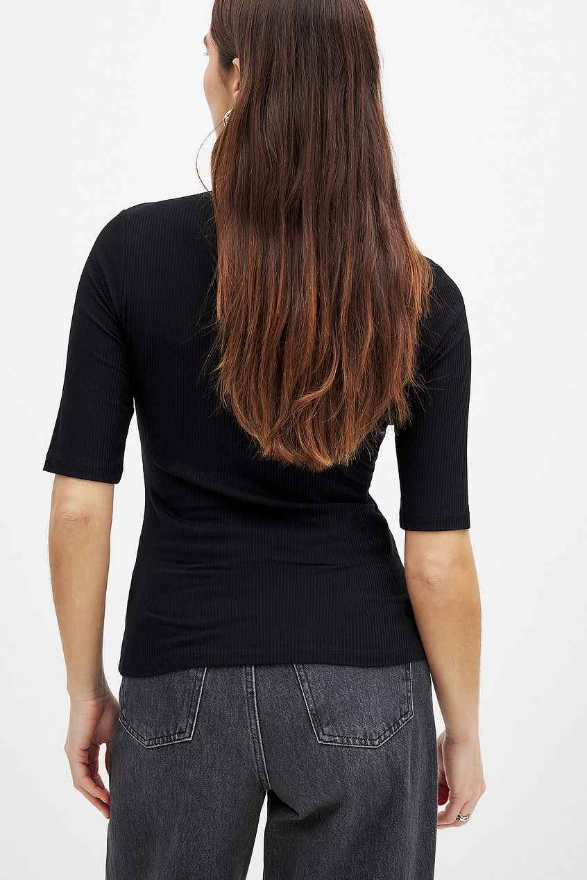 Na-kd Short Sleeve Rib Collar Top