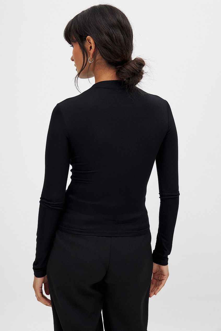 Na-kd - Soft Line Funnel Neck Long Sleeve Top