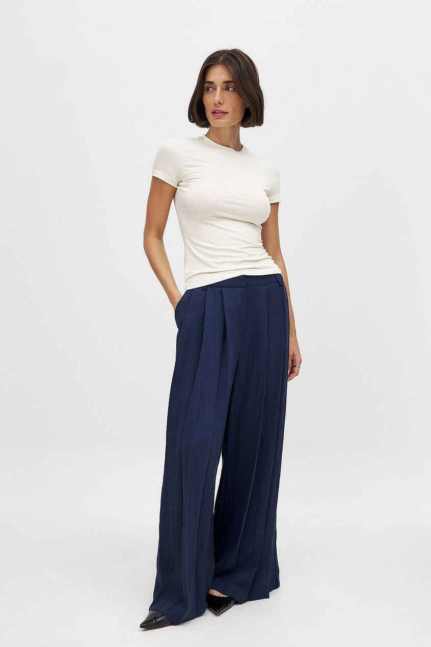 Na-kd Soft Line Round Neck Short Sleeve Top