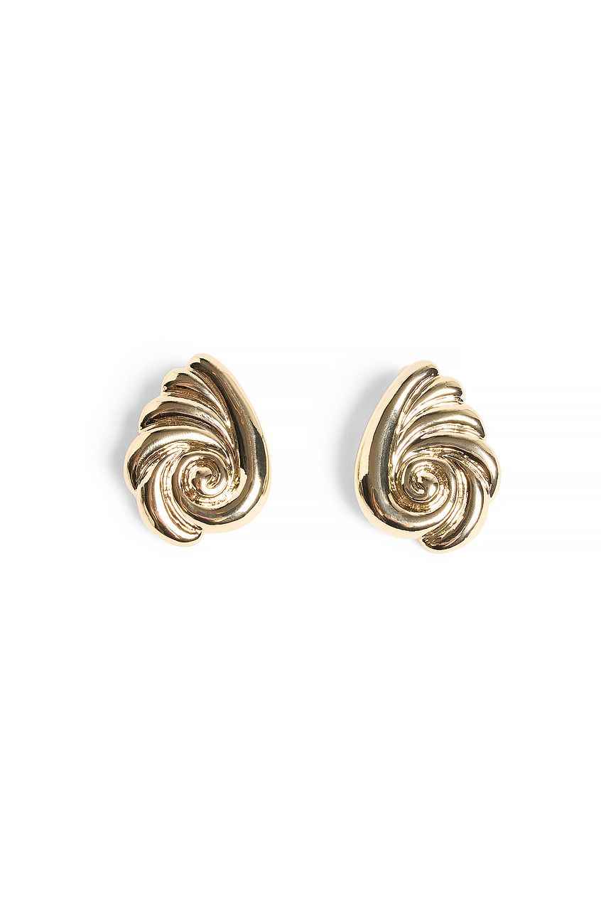Na-kd Swirl Shell Earrings