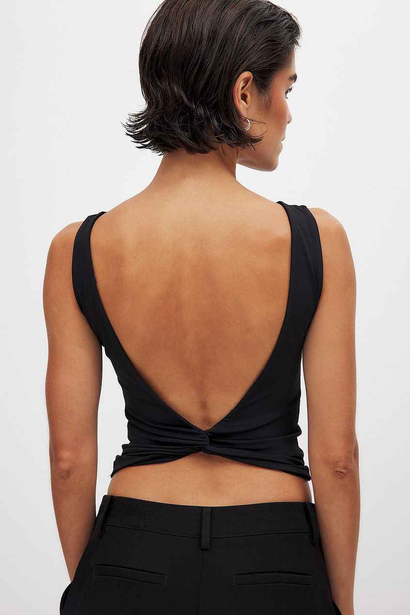 Na-kd Twist Back Top