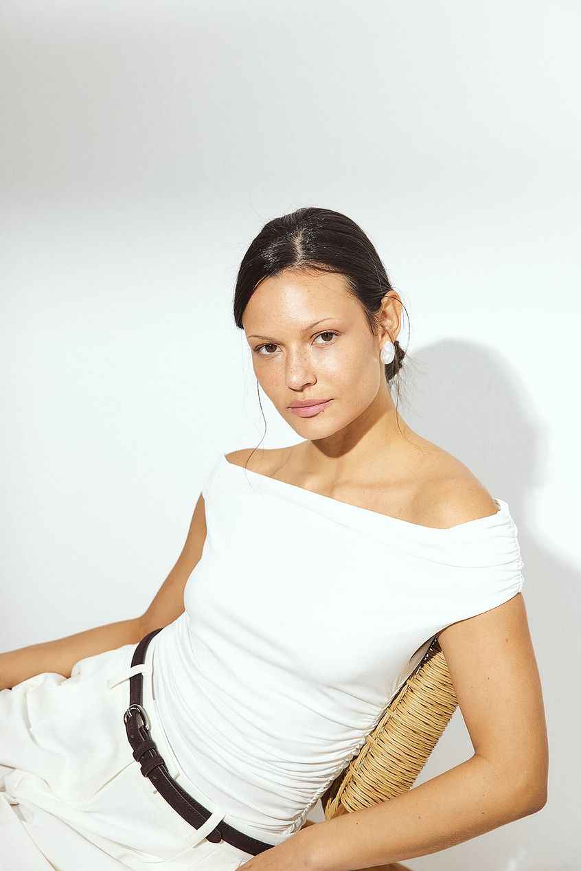 Na-kd Twist Off Shoulder Top