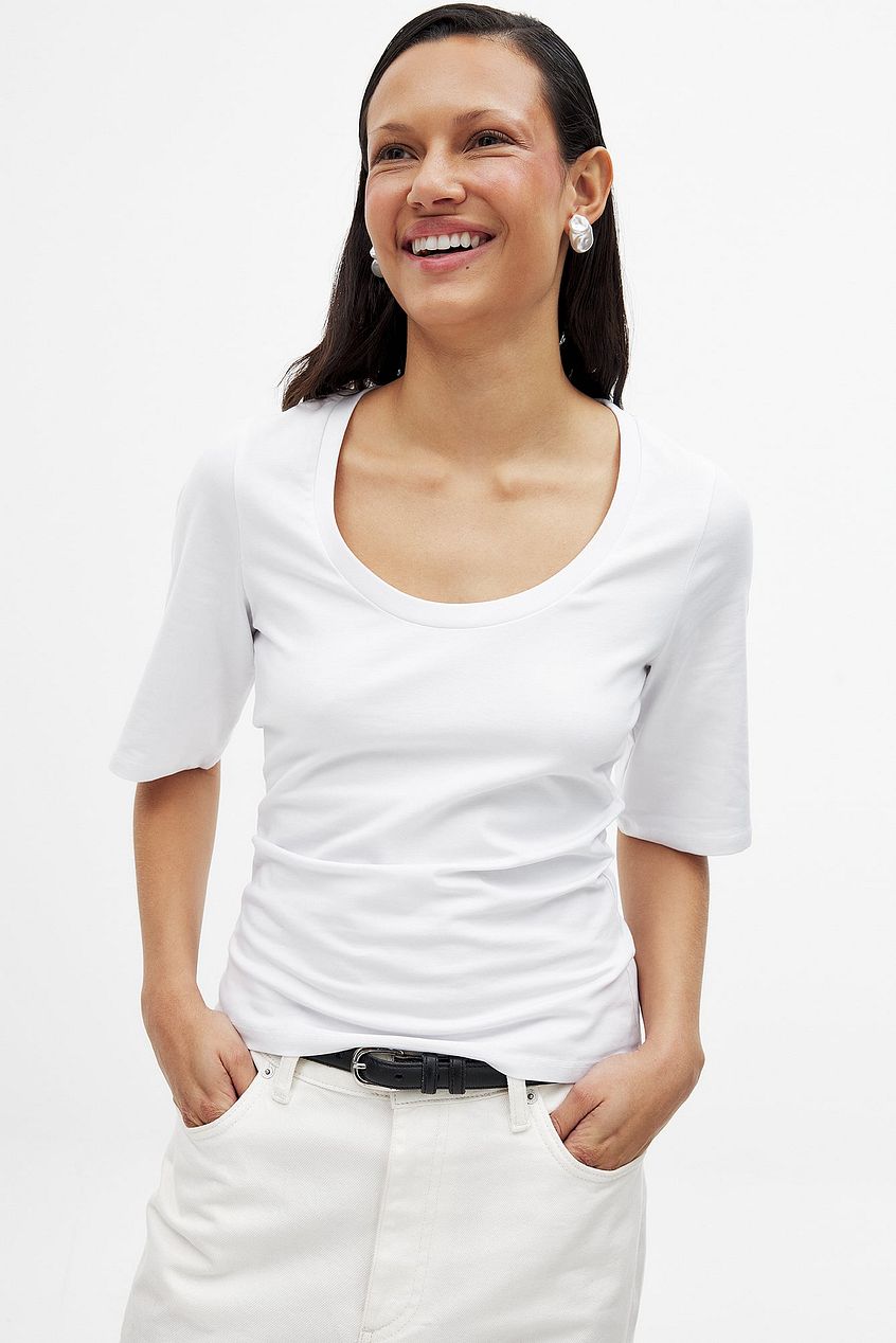 Na-kd U-Neck Tee
