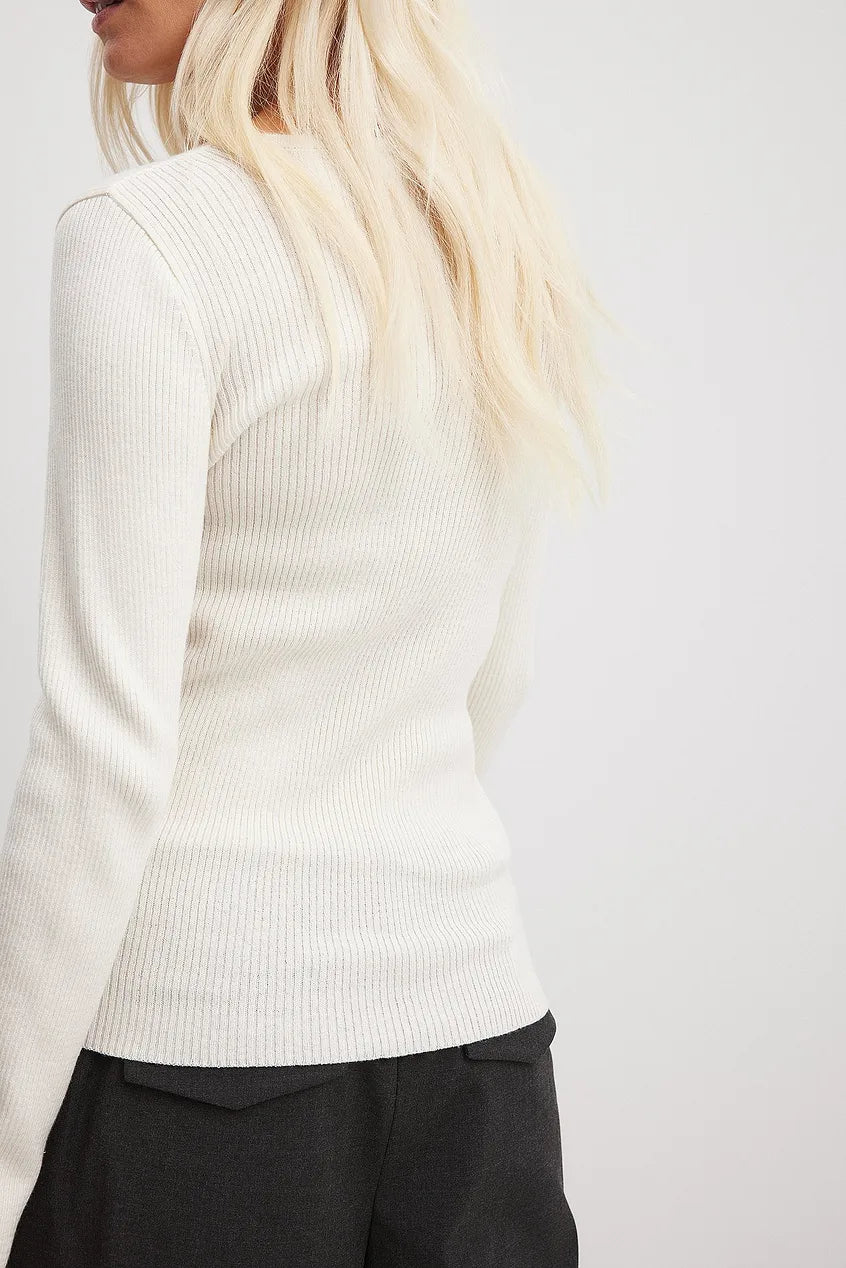 V-detail Light Rib Knitted Sweater Offwhite