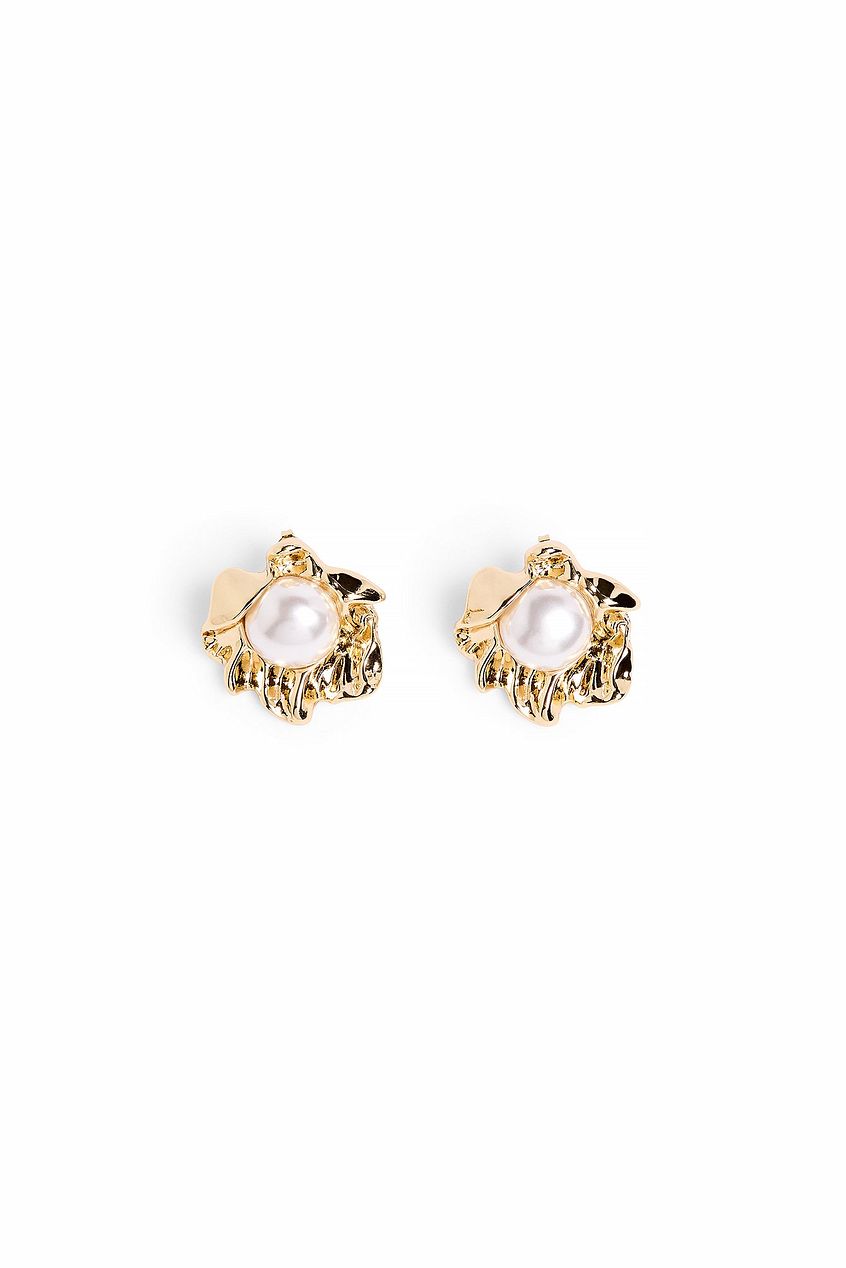 Wave Pearl Earrings
