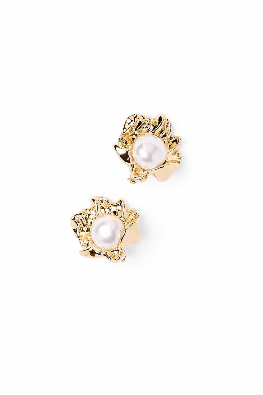 Wave Pearl Earrings