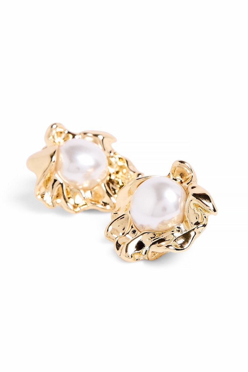 Wave Pearl Earrings