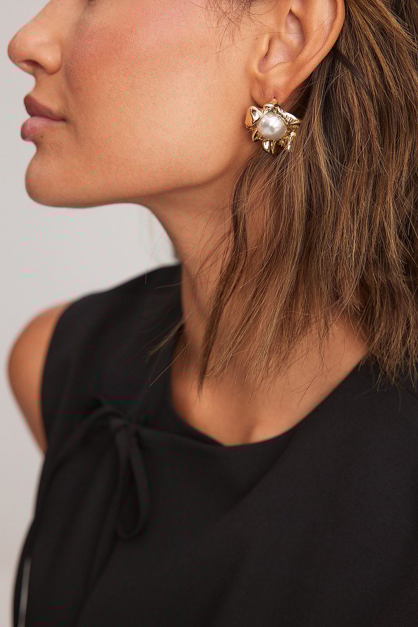 Wave Pearl Earrings