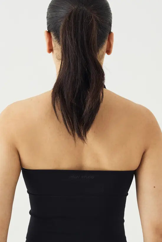 DSGN Studio Sport Contour Seamless Padded Halter Top