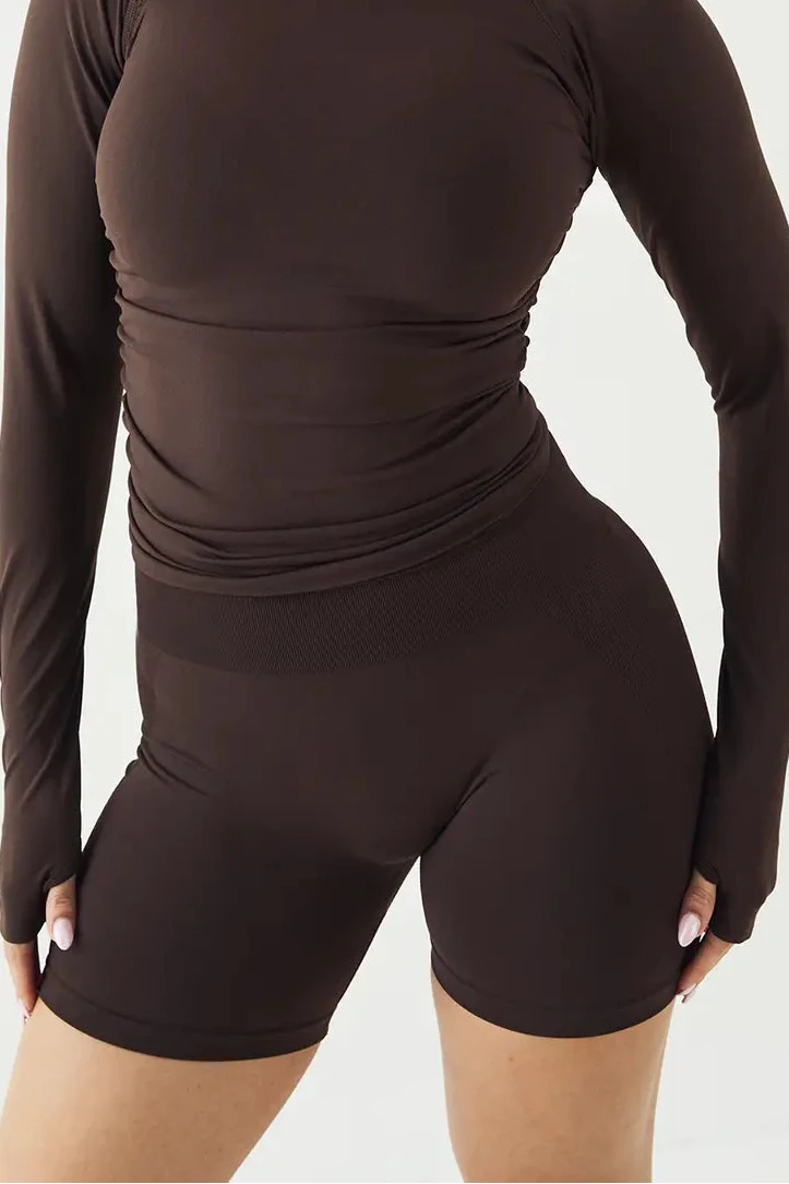 DSGN Studio Sport Contour Discreet Scrunch Seamless Short