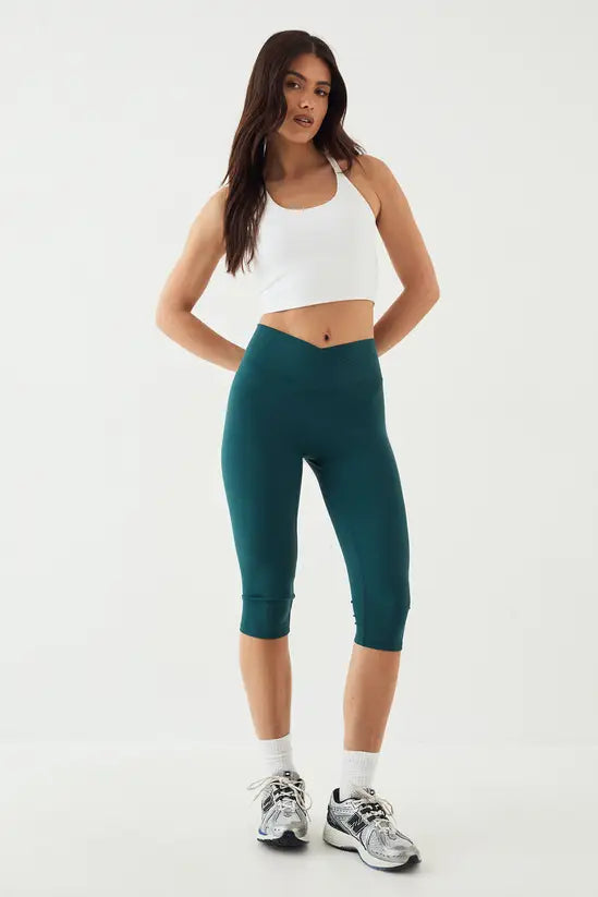 DSGN Studio Sculpt Wrap Waist Capri Legging