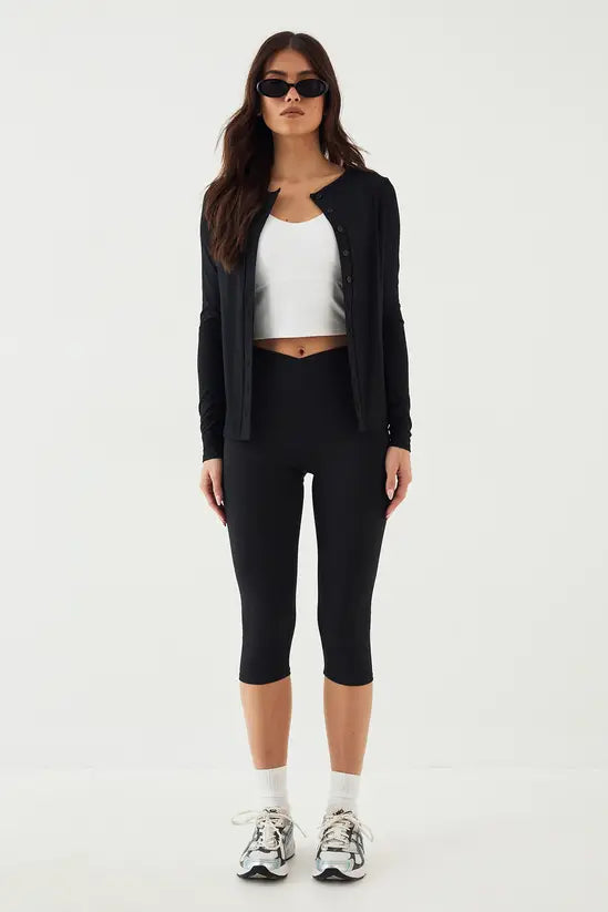 DSGN Studio Sculpt Wrap Waist Capri Legging